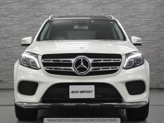 mercedes-benz gls-class 2017 quick_quick_166824_WDC1668242A993787 image 2