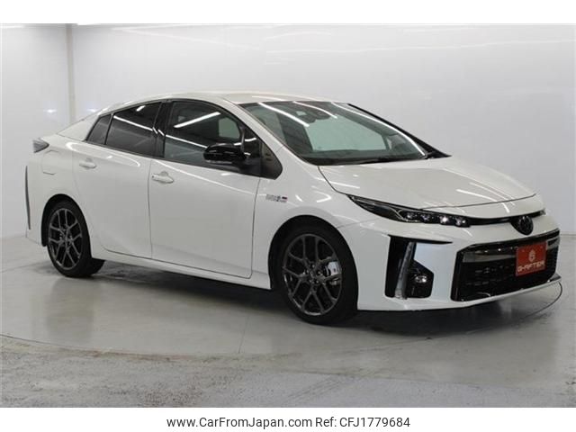 toyota prius-phv 2018 CFJ1779684 image 2