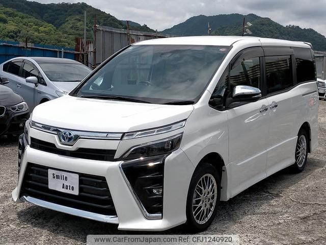 toyota voxy 2020 quick_quick_ZWR80W_ZWR80-0470526 image 1