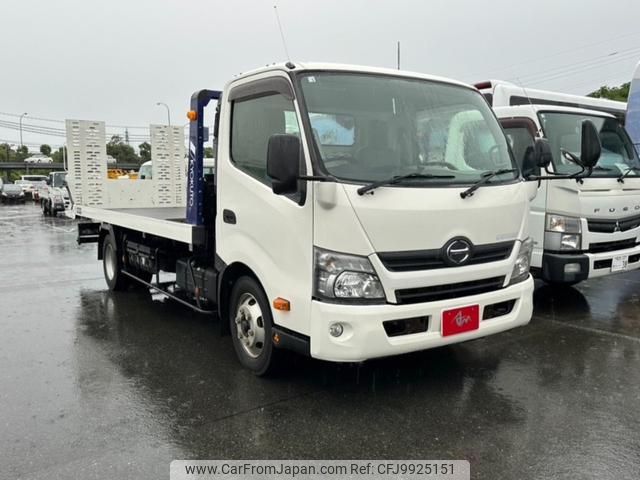 hino dutro 2016 GOO_NET_EXCHANGE_1100253A30240622W001 image 1