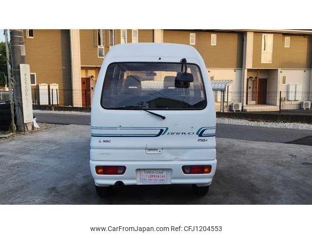 mitsubishi minicab-bravo 1993 quick_quick_V-U42V_U42V-0120002 image 2