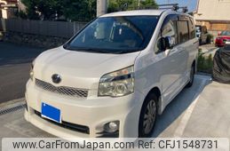 toyota voxy 2013 CFJ1548731