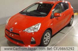 toyota aqua 2014 -TOYOTA--AQUA DAA-NHP10--NHP10-2339592---TOYOTA--AQUA DAA-NHP10--NHP10-2339592-