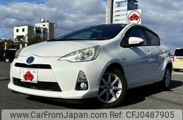 toyota aqua 2012 -TOYOTA--AQUA DAA-NHP10--NHP10-6057504---TOYOTA--AQUA DAA-NHP10--NHP10-6057504-