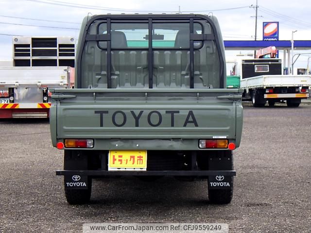 2007 Toyota Dyna Truck 2WD - Car Price $20,806