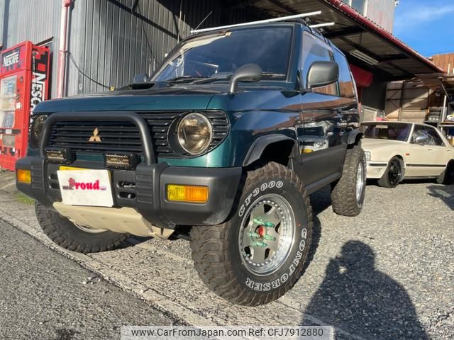 MITSUBISHI PAJERO 1988 ミニカーハイスト―リ― Hi-Story、1988年発売の三菱「パジェロ エステートワゴンXL」1