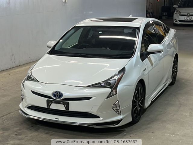 toyota prius 2018 CFJ1637632 image 1