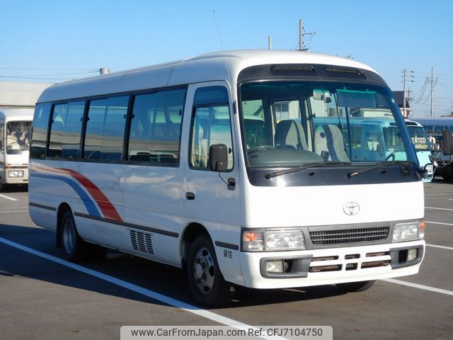 car_16d169b6-e6e4-457e-b848-