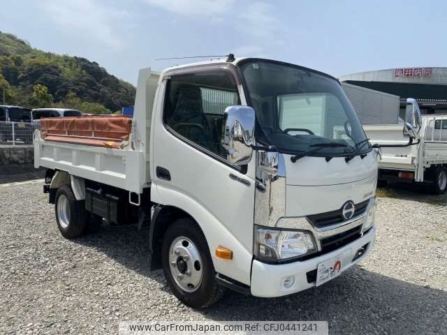 hino dutro 2017 -HINO--Hino Dutoro TKG-XZC630T--XZC630-0001944---HINO--Hino Dutoro TKG-XZC630T--XZC630-0001944- image 2