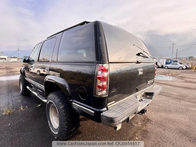 chevrolet tahoe 2005 -GM--Chevrolet Taho ﾌﾒｲ--1GNEK13R3XJ379300---GM--Chevrolet Taho ﾌﾒｲ--1GNEK13R3XJ379300- image 2