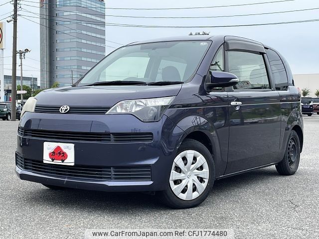 toyota spade 2012 CFJ1774480 image 1