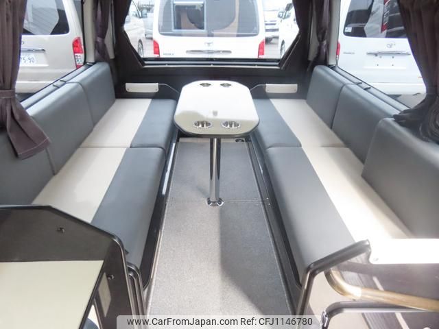 toyota hiace-wagon 2016 GOO_JP_700040379030250510001 image 1