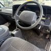 toyota regiusace 2004 CFJ1686068 image 9