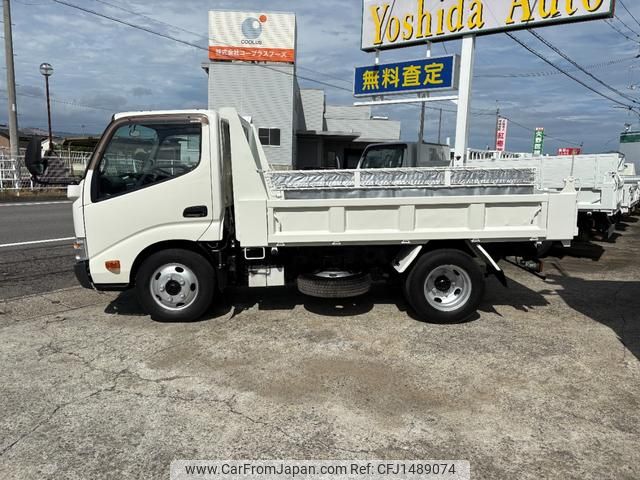 hino dutro 2012 GOO_NET_EXCHANGE_1300374A30250718W002 image 2