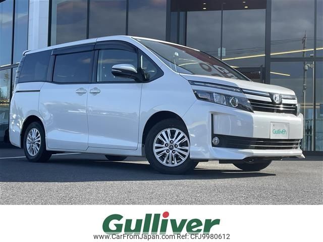 toyota voxy 2017 -TOYOTA--Voxy DBA-ZRR80G--ZRR80-0329506---TOYOTA--Voxy DBA-ZRR80G--ZRR80-0329506- image 1