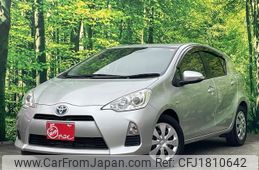 toyota aqua 2012 CFJ1810642