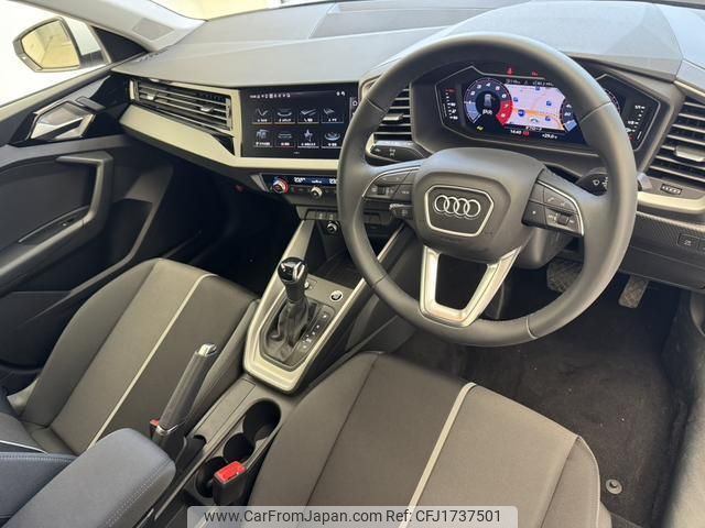 audi a1-sportback 2025 CFJ1737501 image 2