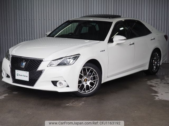 toyota crown 2014 -TOYOTA--Crown DAA-AWS211--AWS211-6001545---TOYOTA--Crown DAA-AWS211--AWS211-6001545- image 1