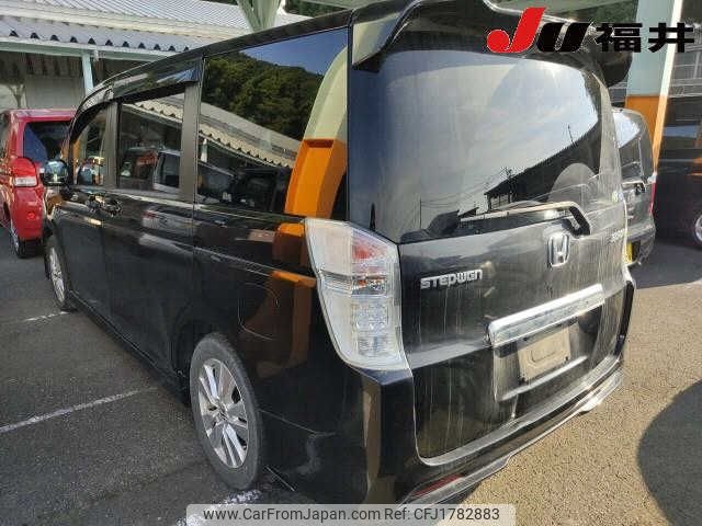 honda stepwagon 2009 CFJ1782883 image 2