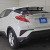 toyota c-hr 2017 REALMOTOR_N9024090058F-90 image 4