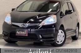 honda fit-shuttle-hybrid 2012 CFJ1682910