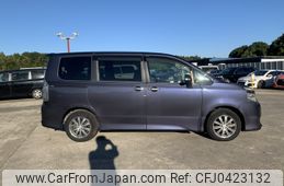 toyota voxy 2008 NIKYO_LY76007