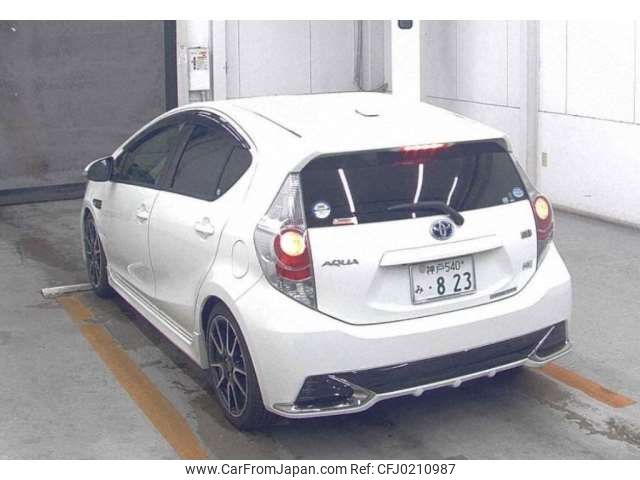 toyota aqua 2014 -TOYOTA 【神戸 540ﾐ 823】--AQUA DAA-NHP10--NHP10-2333621---TOYOTA 【神戸 540ﾐ 823】--AQUA DAA-NHP10--NHP10-2333621- image 2