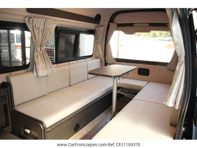 toyota hiace-van 2022 GOO_JP_700070848530250501001 image 1