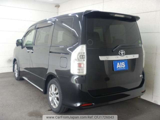 toyota voxy 2012 CFJ1726043 image 2