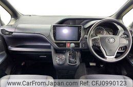 toyota voxy 2014 504928-929171