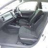 toyota corolla-axio 2018 CFJ1719303 image 13