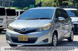 toyota vitz 2011 CFJ1559325