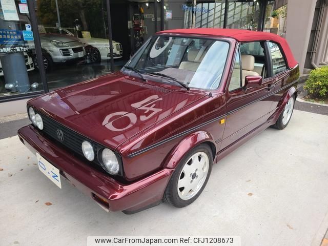 volkswagen golf-convertible 2002 quick_quick_152HK_WVWZZZ15ZNK019152 image 2