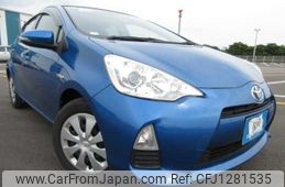 toyota aqua 2014 646828-Y2025060071F-21