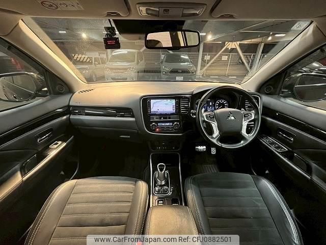 mitsubishi outlander-phev 2018 quick_quick_5LA-GG3W_GG3W-0600345 image 2