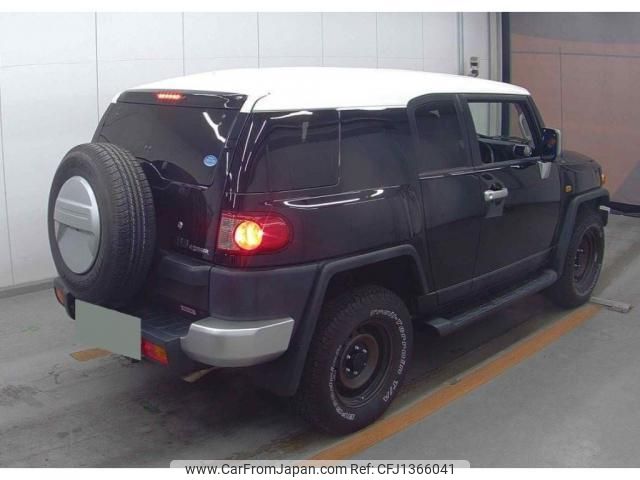toyota fj-cruiser 2017 quick_quick_CBA-GSJ15W_0136101 image 2