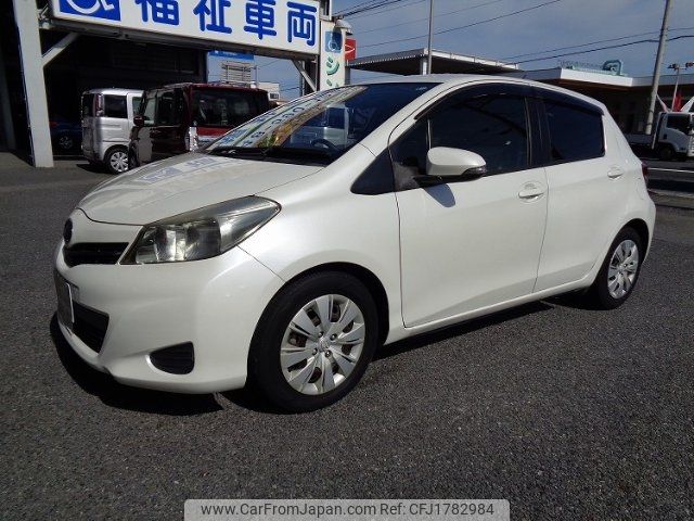 toyota vitz 2013 CFJ1782984 image 2