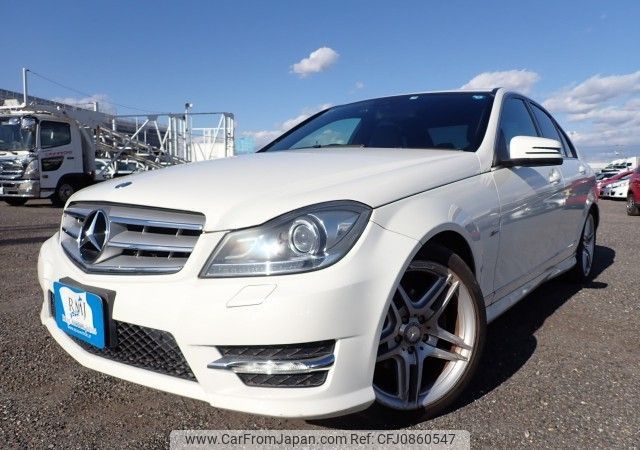 mercedes-benz c-class 2011 N2024110230F-12 image 1