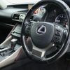 lexus is 2017 CFJ1639608 image 16