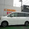 toyota voxy 2012 CFJ1565511 image 26