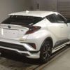 toyota c-hr 2017 -TOYOTA--C-HR DAA-ZYX10--ZYX10-2060506---TOYOTA--C-HR DAA-ZYX10--ZYX10-2060506- image 2