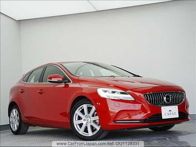 volvo v40 2018 -VOLVO 【福岡 332ﾆ1156】--Volvo V40 MD4204T--J2484187---VOLVO 【福岡 332ﾆ1156】--Volvo V40 MD4204T--J2484187- image 1
