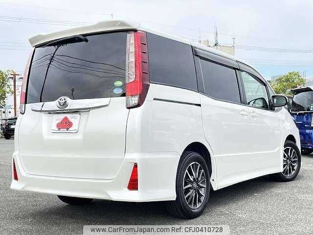 toyota noah 2014 504928-925692 image 2