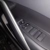 toyota corolla-cross 2024 quick_quick_6AA-ZVG13_ZVG13-1056087 image 18