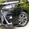 toyota voxy 2018 CFJ1586182 image 13