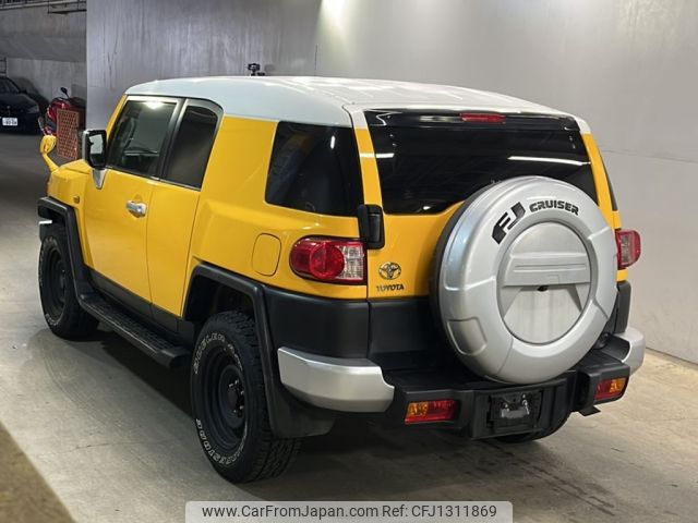 toyota fj-cruiser 2011 -TOYOTA--FJ Curiser GSJ15W-0111563---TOYOTA--FJ Curiser GSJ15W-0111563- image 2