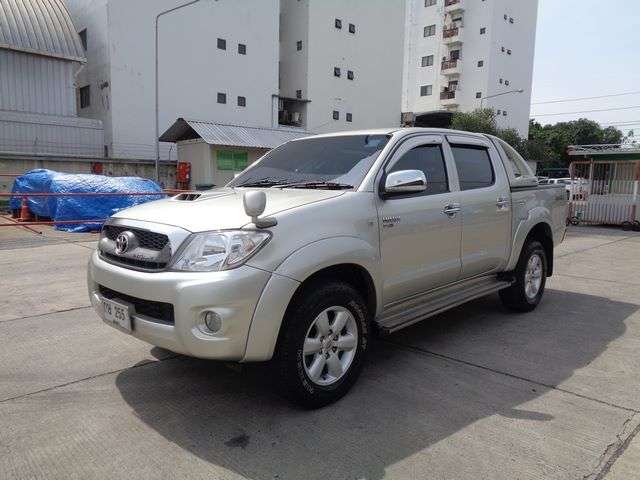 toyota hilux 2011 CFJ2582742 image 1