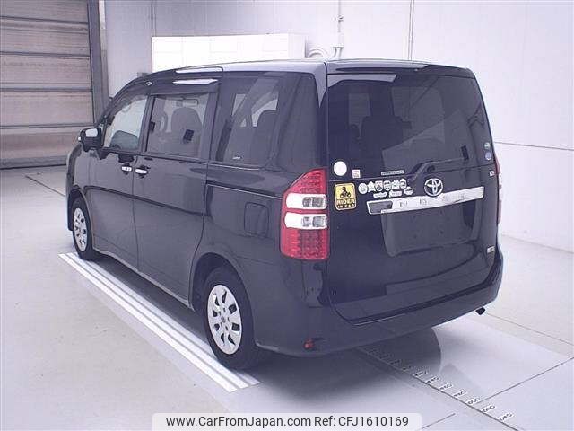 toyota noah 2013 CFJ1610169 image 2