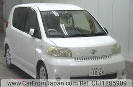 toyota porte 2004 CFJ1885909