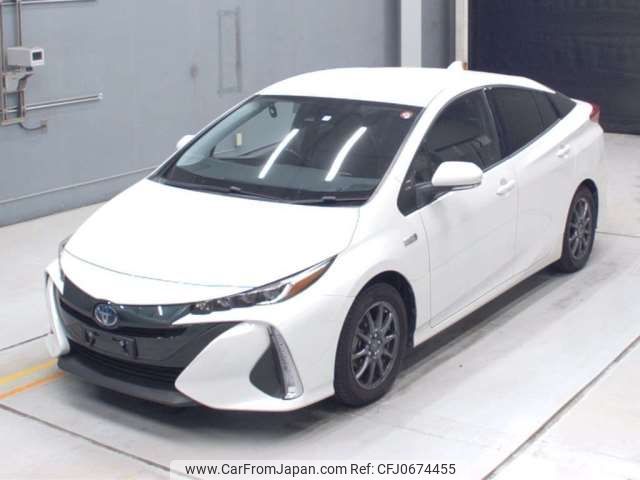 toyota prius-phv 2017 -TOYOTA--Prius PHV DLA-ZVW52--ZVW52-3045301---TOYOTA--Prius PHV DLA-ZVW52--ZVW52-3045301- image 1